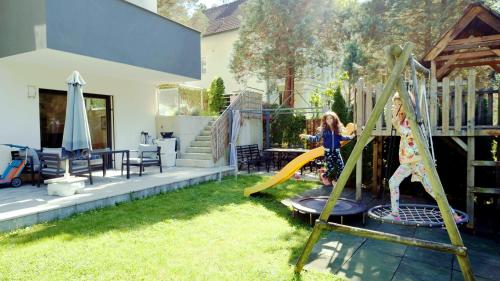 Flamind Holiday Apartments mit Garten und Grill