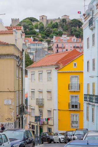 Renovated Typical Baixa Apartment, By TimeCooler