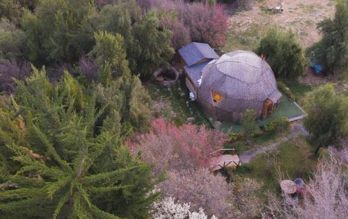 an aerial view of a yurt in a garden at Lodge del Maipo in San José de Maipo