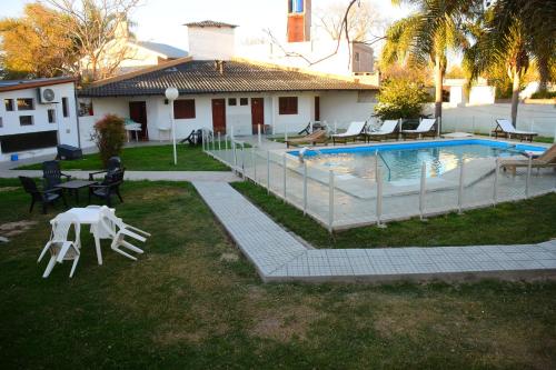 Πισίνα στο ή κοντά στο HOTEL MIRAMAR