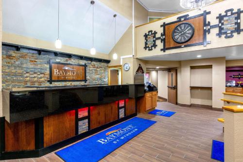 Baymont Inn & Suites by Wyndham Mukwonago