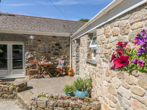 Pond Cottage – Photos 2