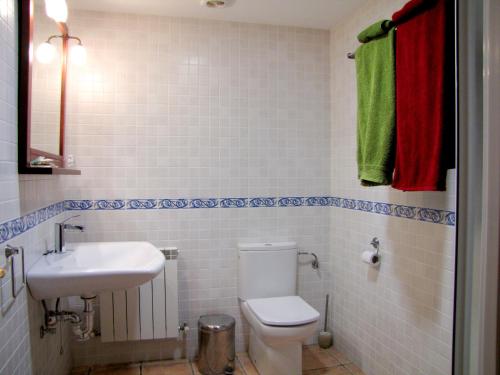 Koupelna v ubytování Casa Rural Urandi I