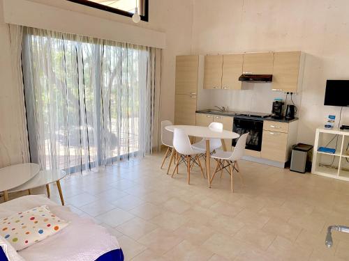 Nhà bếp/bếp nhỏ tại Maison d'Hôtes Bleu Azur