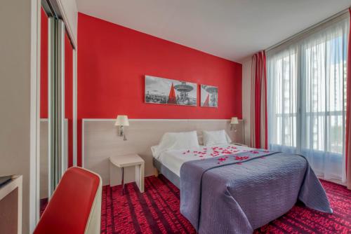 מיטה או מיטות בחדר ב-Hotel Le Richemont