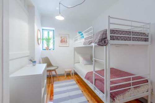 Alfama, Bright and Spacious With Private Terrace, By TimeCooler