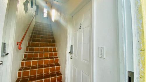 Gambar di galeri bagi Hollywood Beachfront House di Hollywood