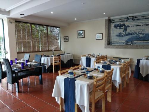 En restaurant eller et andet spisested på Quinta da Telheira