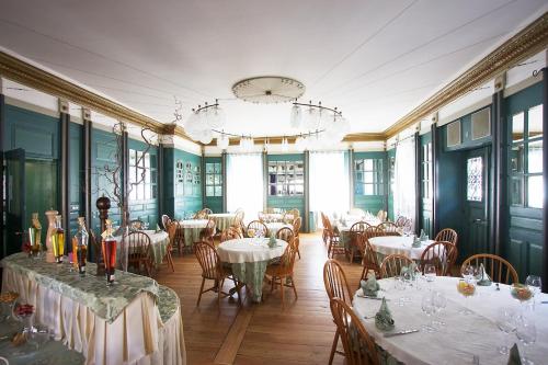 Restaurant o un lloc per menjar a Hotel La Cascata