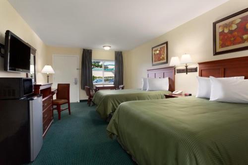 Gallery image of Travelodge by Wyndham Orange County Airport/ Costa Mesa in Costa Mesa