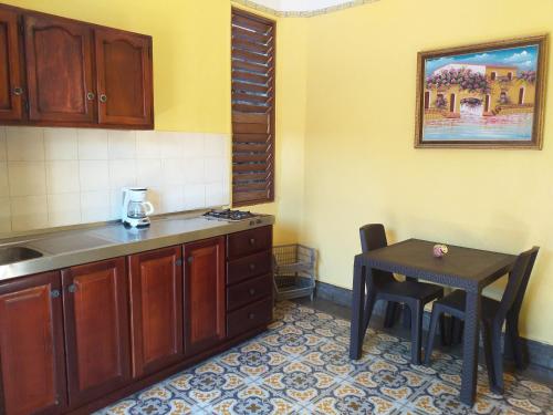 Virtuvė arba virtuvėlė apgyvendinimo įstaigoje Residencial La Fonte
