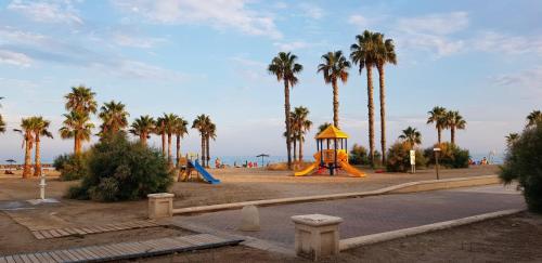 Ο χώρος παιχνιδιού για παιδιά στο Apartamento Playa Moncofar - Xilxes