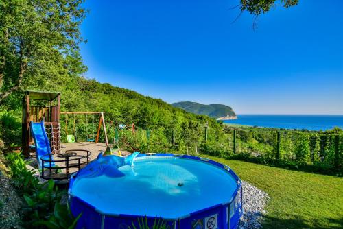 Imagen de la galería de Pataki Guesthouse, en Petrovac na Moru
