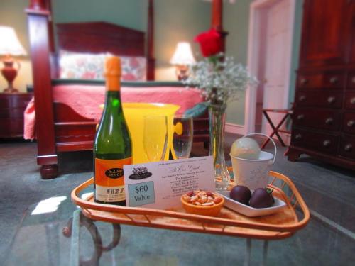 Hidden Garden Cottages & Suites – Photos 5