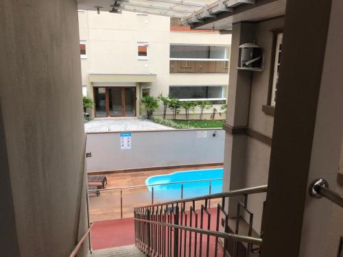 Der Swimmingpool an oder in der Nähe von Pousada Casarão Schmidt