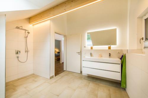 Koupelna v ubytování Virgentaler Alp