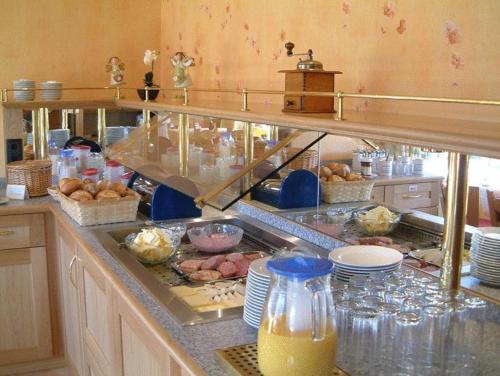 Jídlo v hotelu nebo okolí