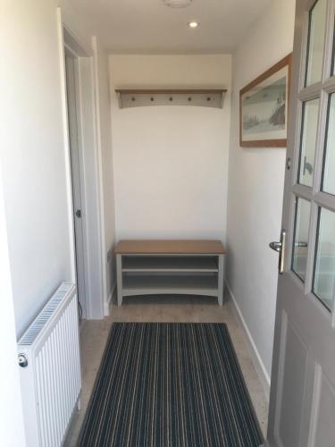 Gambar di galeri bagi Lyme View Apartment di Lyme Regis
