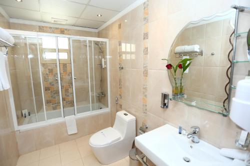 Ванная комната в Golden Bujari Hotel Al Khobar