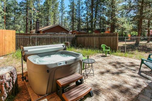 Gallery image of Sunrise Cottage-1800 by Big Bear Vacations in Big Bear City