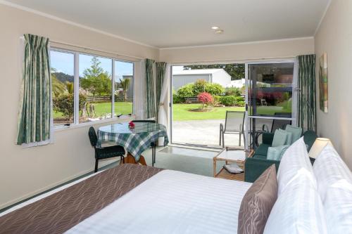 Foto da galeria de Breakaway Bed & Breakfast em Coromandel Town