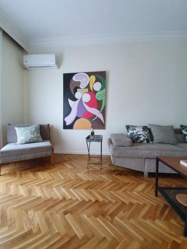 Urban Deluxe Apartments
