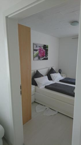 Postel nebo postele na pokoji v ubytování Stadtwohnung