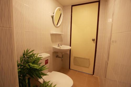 Ένα μπάνιο στο Pantip Boutique Hotel