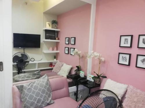 Μια τηλεόραση ή/και κέντρο ψυχαγωγίας στο JDT's Condo at Horizons 101 Cebu