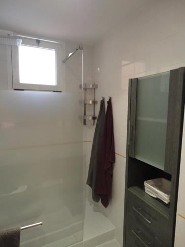 A bathroom at LasVistasApartment