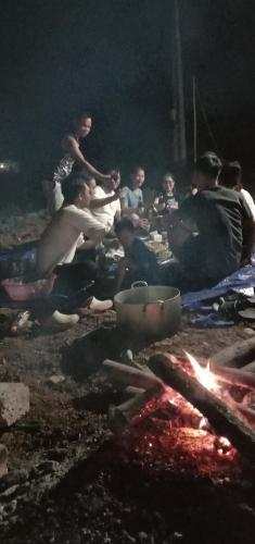 Επισκέπτες που μένουν στο Quang Thuận Bản Giốc Homestay