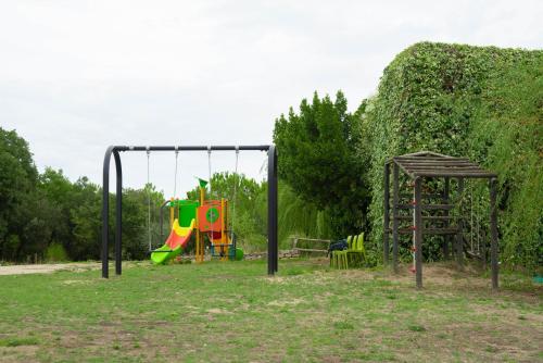 Herní místnost nebo prostor pro děti v ubytování Casa rural Sant Grau turismo saludable y responsable