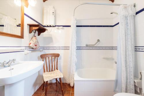 A bathroom at Casa Rural Priscila