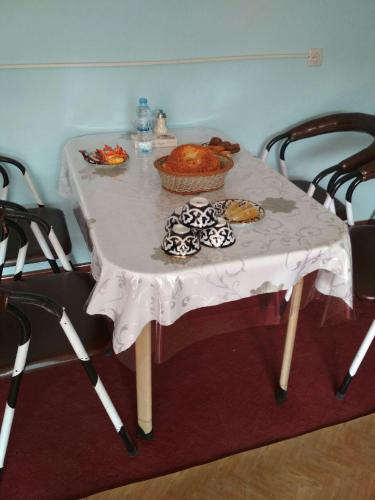 Φαγητό σε αυτό το hostel ή κάπου εκεί κοντά