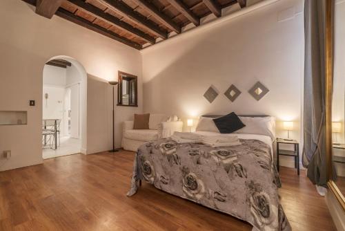 GuestHost - Fori Imperiali Apartment