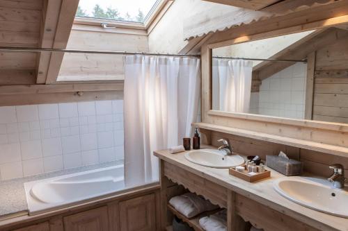 Le Cerf Amoureux Chalet Privé & Spa 욕실