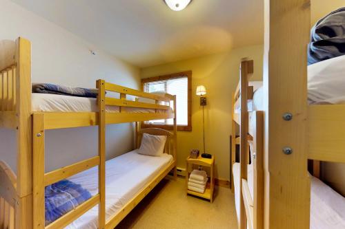 Ένα ή περισσότερα κρεβάτια σε δωμάτιο στο South Face B