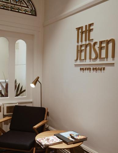 Istumisnurk majutusasutuses The Jensen Potts Point