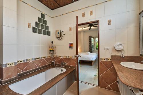 Ένα μπάνιο στο Siam Gala Villa