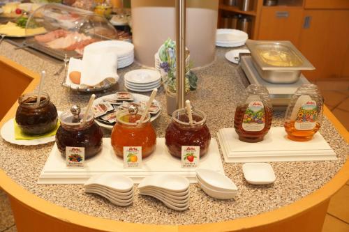 Jídlo v hotelu nebo okolí