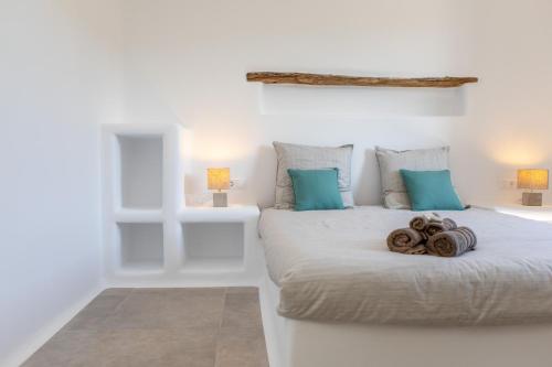 Postel nebo postele na pokoji v ubytování Mikri Villas