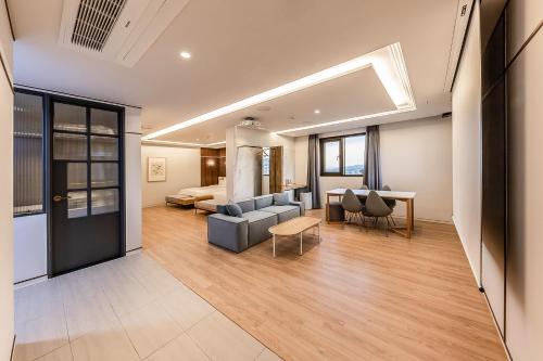 Χώρος καθιστικού στο Brown-Dot Hotel Ulsan-Sincheon