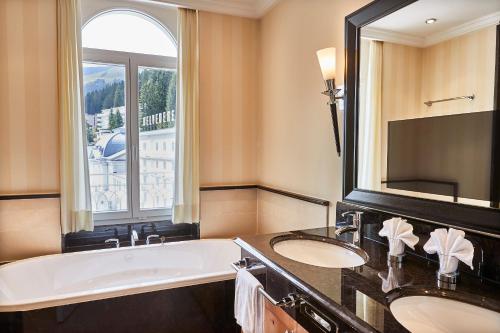 Foto dalla galleria di Steigenberger Icon Grandhotel Belvédère a Davos