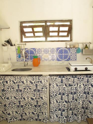 Gallery image of The Lion Cottage- Charming Studios in Santo André