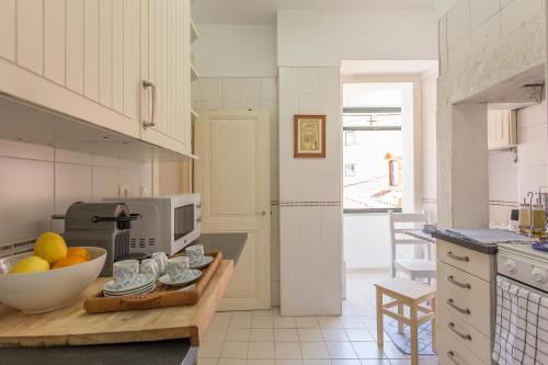 Spacious Alfama Duplex, By TimeCooler