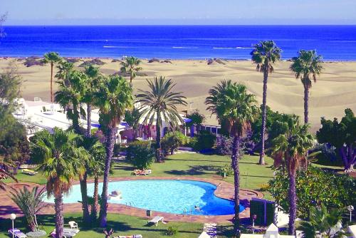 Вид на бассейн в Sahara Beach Club или окрестностях