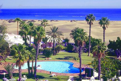 Bazén v ubytování Sahara Beach Club nebo v jeho okolí