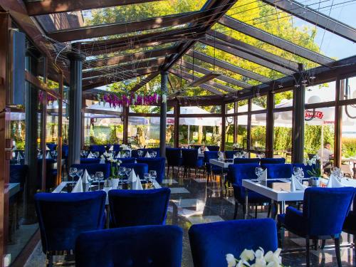 Restaurace v ubytování Hotel 500