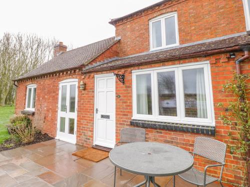 Wigrams Canalside Cottage – Photos 2