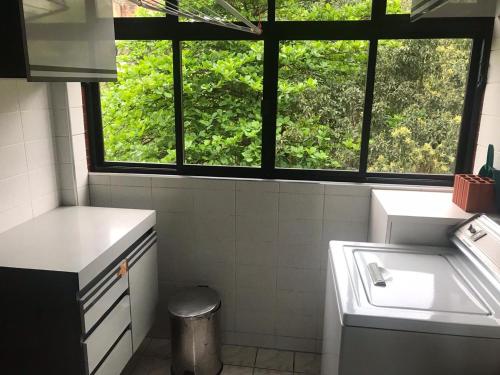 Vonios kambarys apgyvendinimo įstaigoje Apartamento - Guarujá Marechi